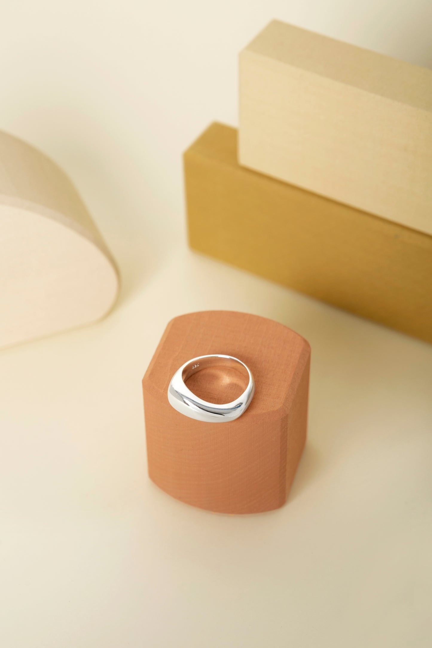 OLA RING