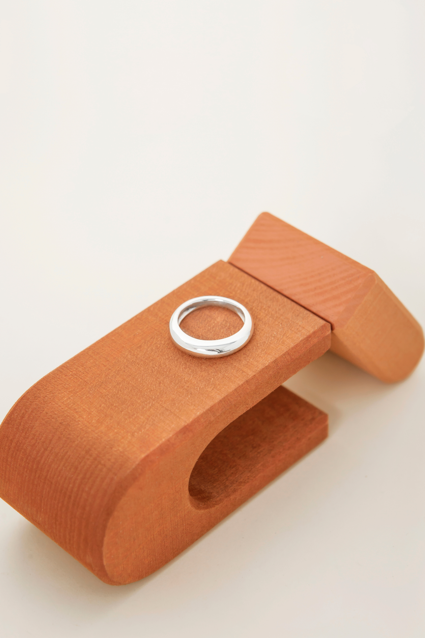 LUNA RING