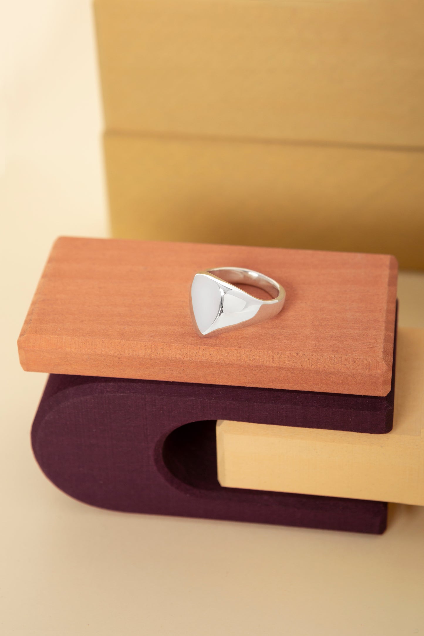 AGNES RING