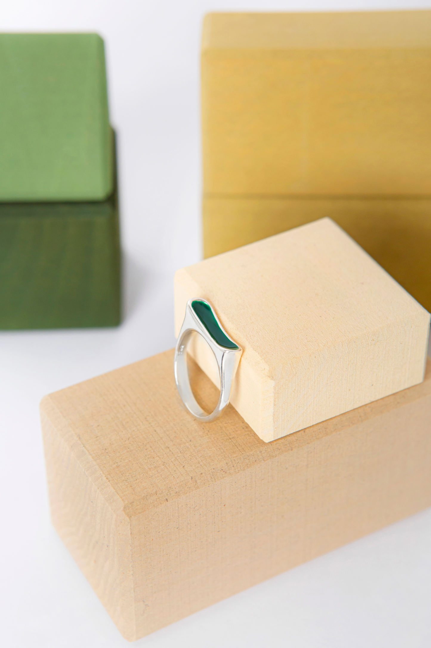 GREEN KIRA RING