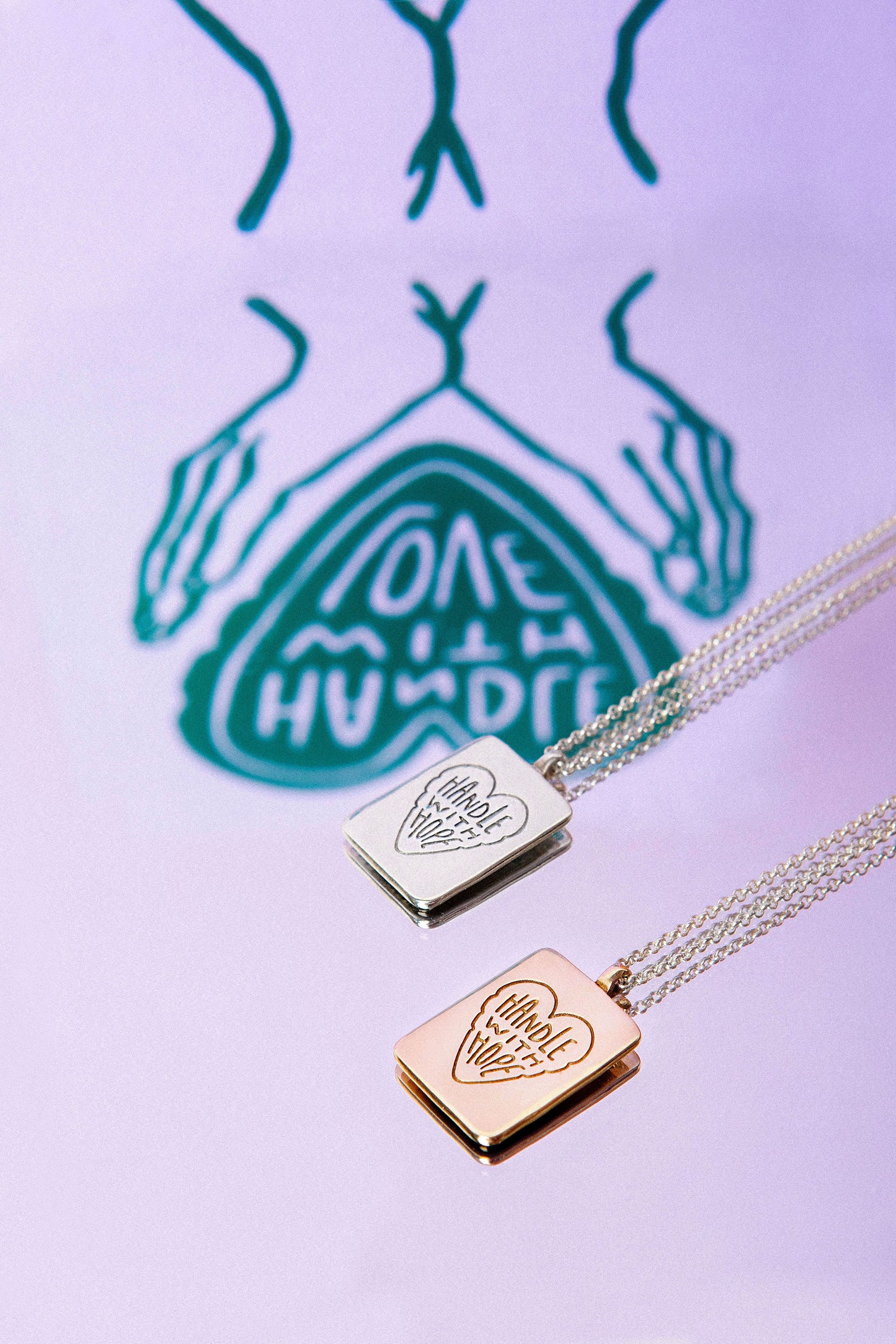 HANDLE WITH HOPE PENDANT